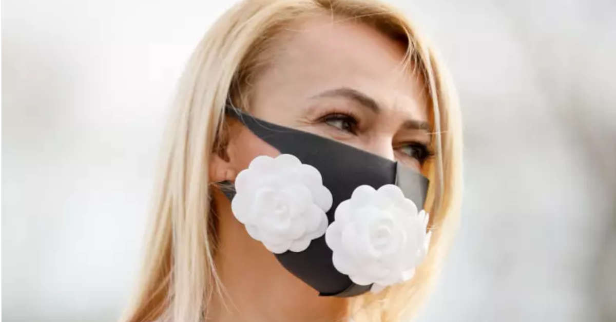 Φοράς μάσκα; Η Hilary Duff σου δείχνει το τέλειο μακιγιάζ γι’αυτό!
