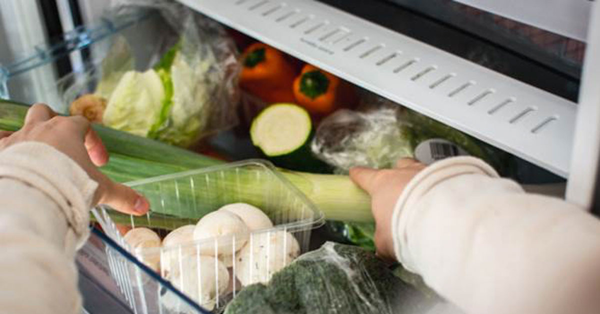7 υγιεινά τρόφιμα που πρέπει να έχουμε όλοι στο ψυγείο μας