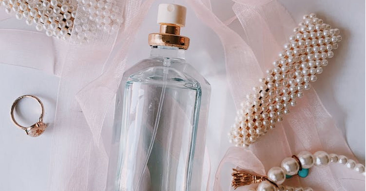 Perfume Stories: Με ποιους τρόπους δίνουμε μεγαλύτερη διάρκεια στο άρωμα μας;