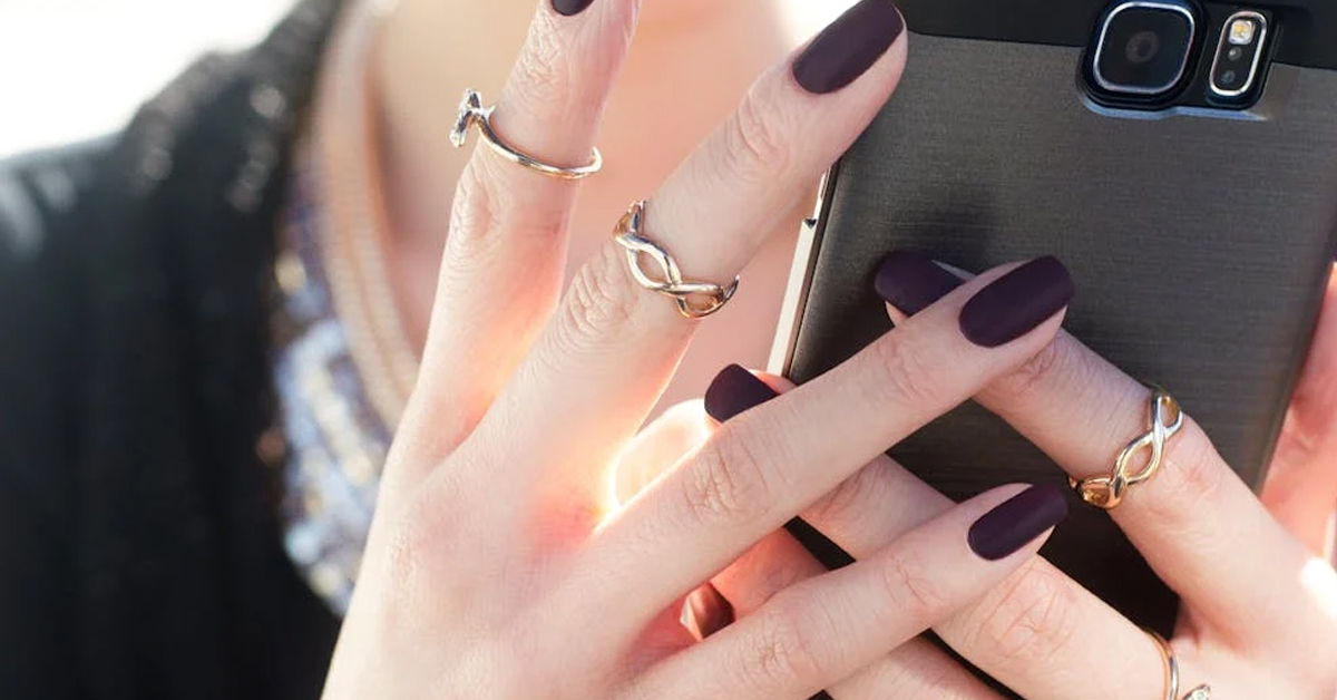 pretty-girl-hands