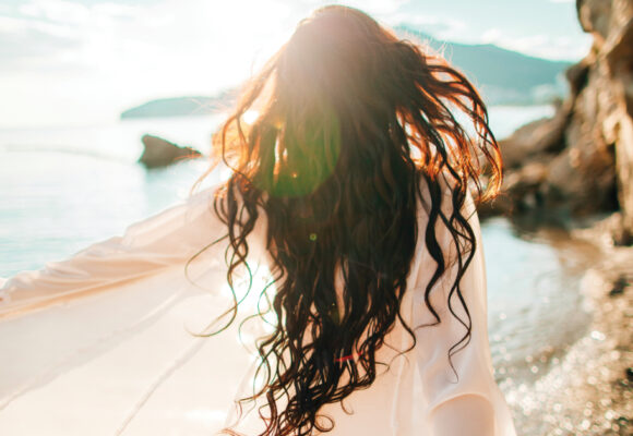 girl-with-long-hair-on-the-beach